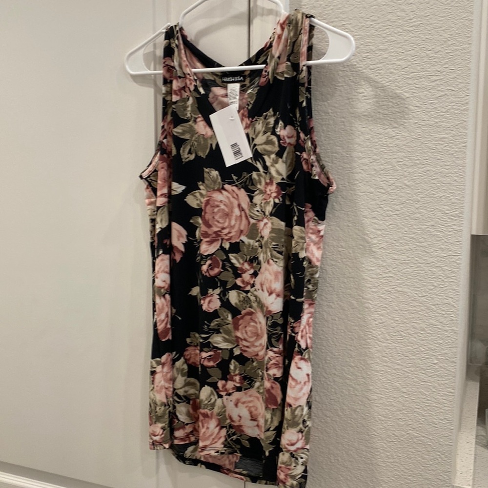 ***NWT** Heimish Tank